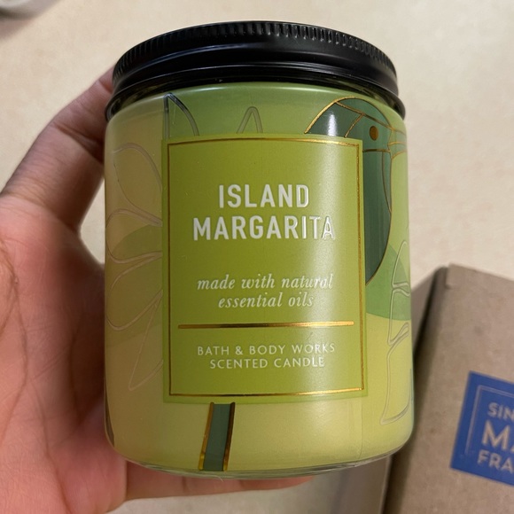 NWT Bath & Body Works Single Wick Candle ISLAND MARGARITA - Picture 2 of 3